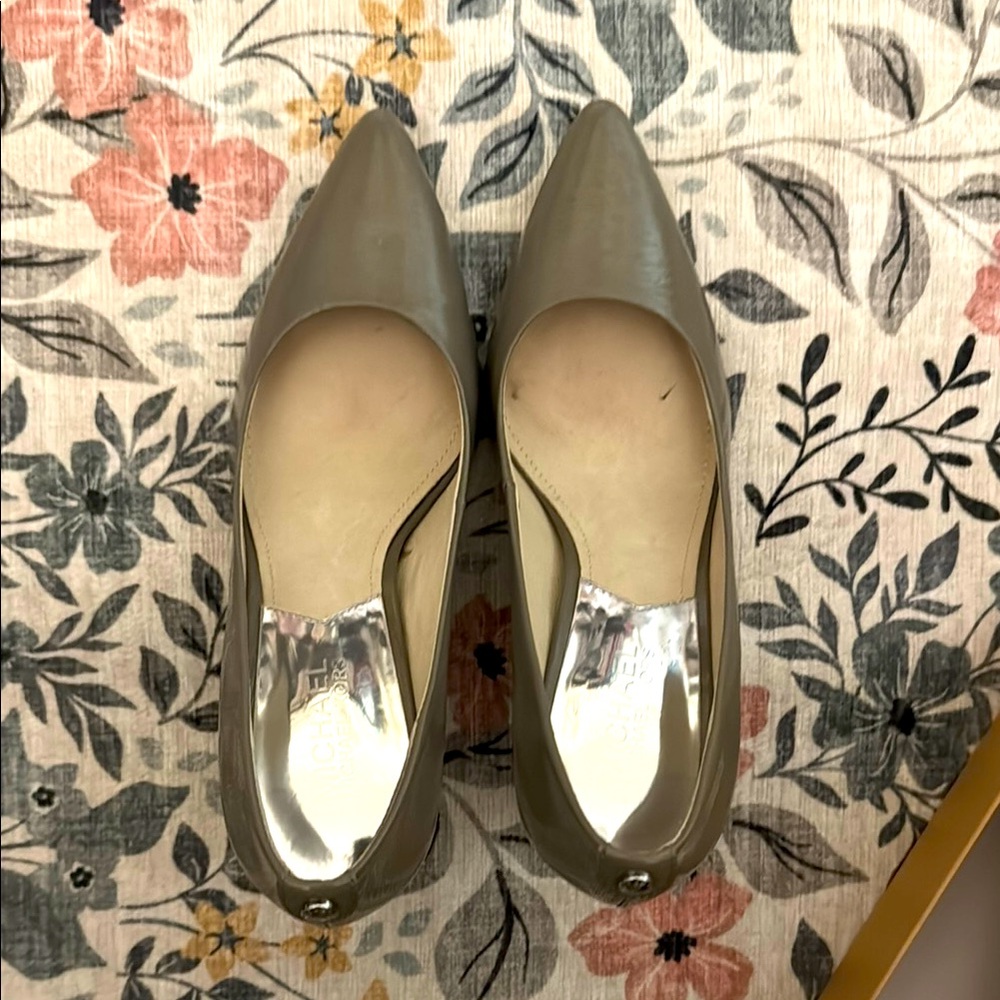 Pointed Toe Women's Flats in Olive Taupe